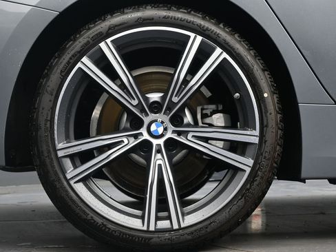 Used 2023 BMW 330i xDrive Sedan w/ Premium Package image 9