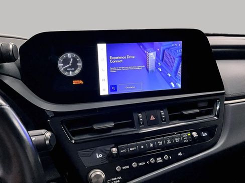 Used 2025 Lexus ES 300h w/ Premium Package FWD image 7