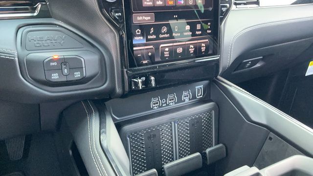New 2027 RAM 2500 Limited AWD/4WD image 17