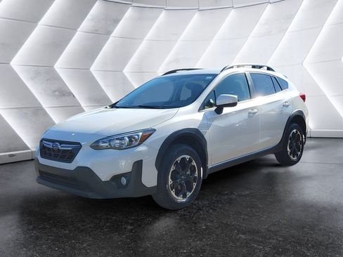 Used 2021 Subaru Crosstrek 2.0i Premium w/ Popular Package #2 AWD/4WD image 3