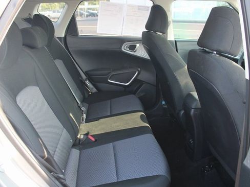 Used 2023 Kia Soul S image 20