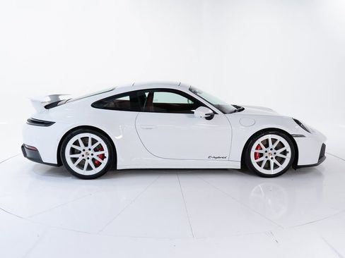 Used 2025 Porsche 911 Carrera 4 GTS image 6