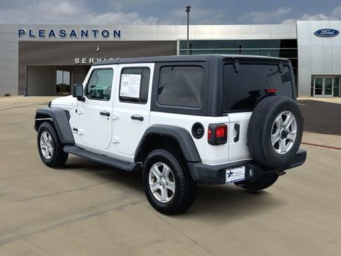 Used 2023 Jeep Wrangler Unlimited Sport AWD/4WD image 3