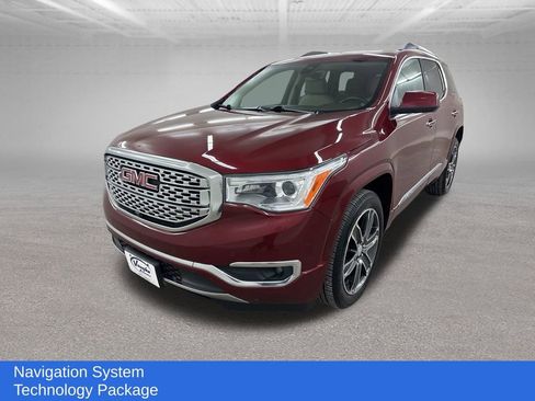 Used 2018 GMC Acadia Denali w/ Technology Package image 7