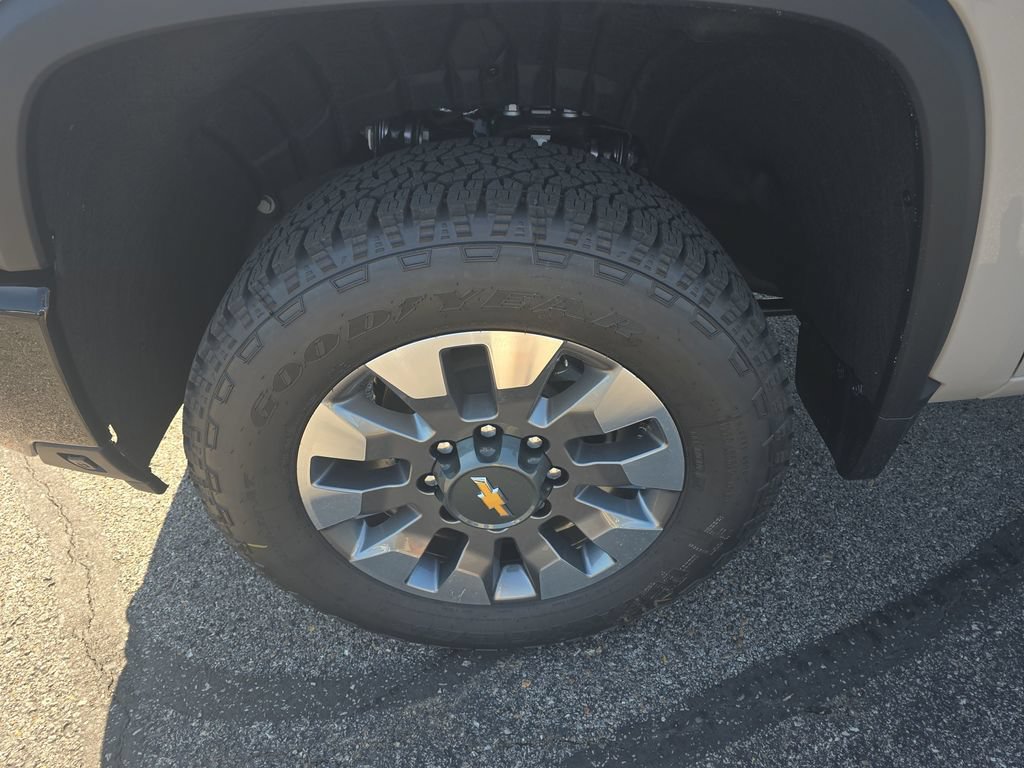 New 2026 Chevrolet Silverado 2500 Custom w/ Custom Value Package AWD/4WD image 11