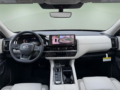 New 2026 Nissan Pathfinder SL AWD/4WD image 13