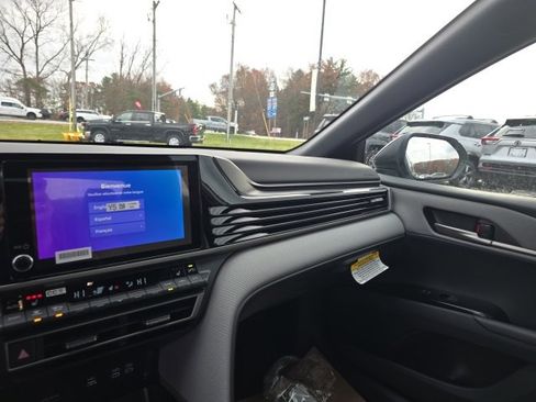 New 2026 Toyota Camry SE image 11