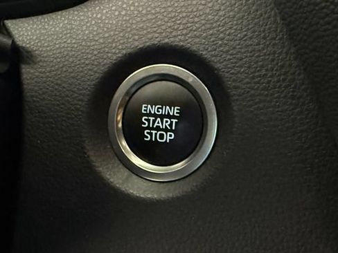Used 2024 Toyota Corolla SE FWD image 15