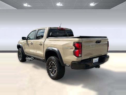 Certified 2023 Chevrolet Colorado ZR2 w/ ZR2 Convenience Package III AWD/4WD image 3