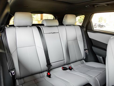 New 2026 Land Rover Range Rover Velar Dynamic SE image 24