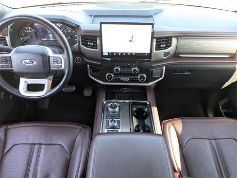 Used 2024 Ford Expedition Max Limited image 15