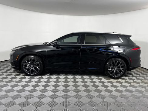 Used 2026 Toyota Crown Signia w/ Advanced Technology Package AWD/4WD image 8