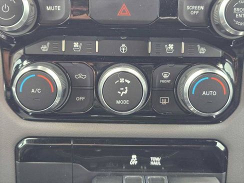 Used 2024 RAM 1500 Laramie RWD image 29