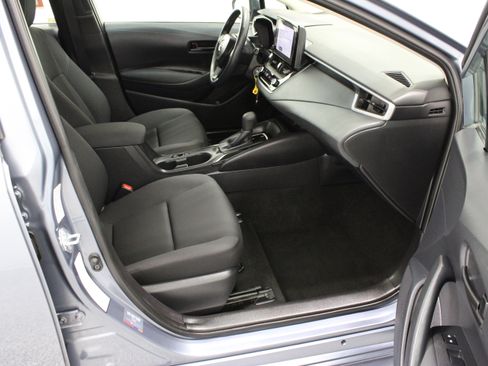 Used 2026 Toyota Corolla LE FWD image 33