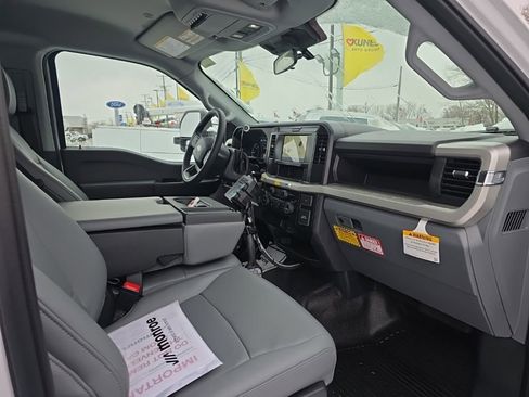New 2025 Ford F550 4x4 Regular Cab Super Duty image 13