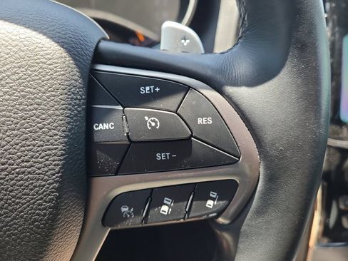 Used 2019 Jeep Grand Cherokee Limited X AWD/4WD image 26