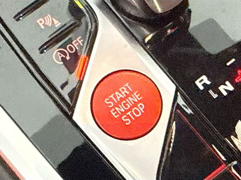 Used 2023 BMW M8 Competition w/ M Carbon Exterior Package image 21