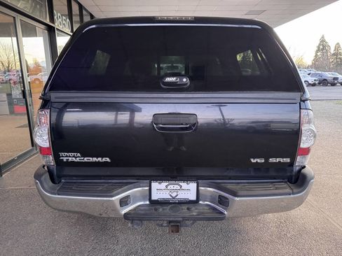 Used 2012 Toyota Tacoma 4x4 Double Cab image 3