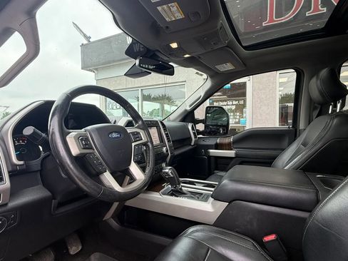Used 2017 Ford F150 Lariat w/ Equipment Group 502A Luxury AWD/4WD image 8