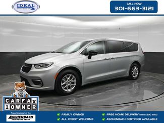 Used 2024 Chrysler Pacifica Touring-L FWD video 1