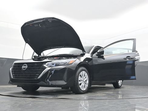 New 2025 Nissan Sentra S image 40