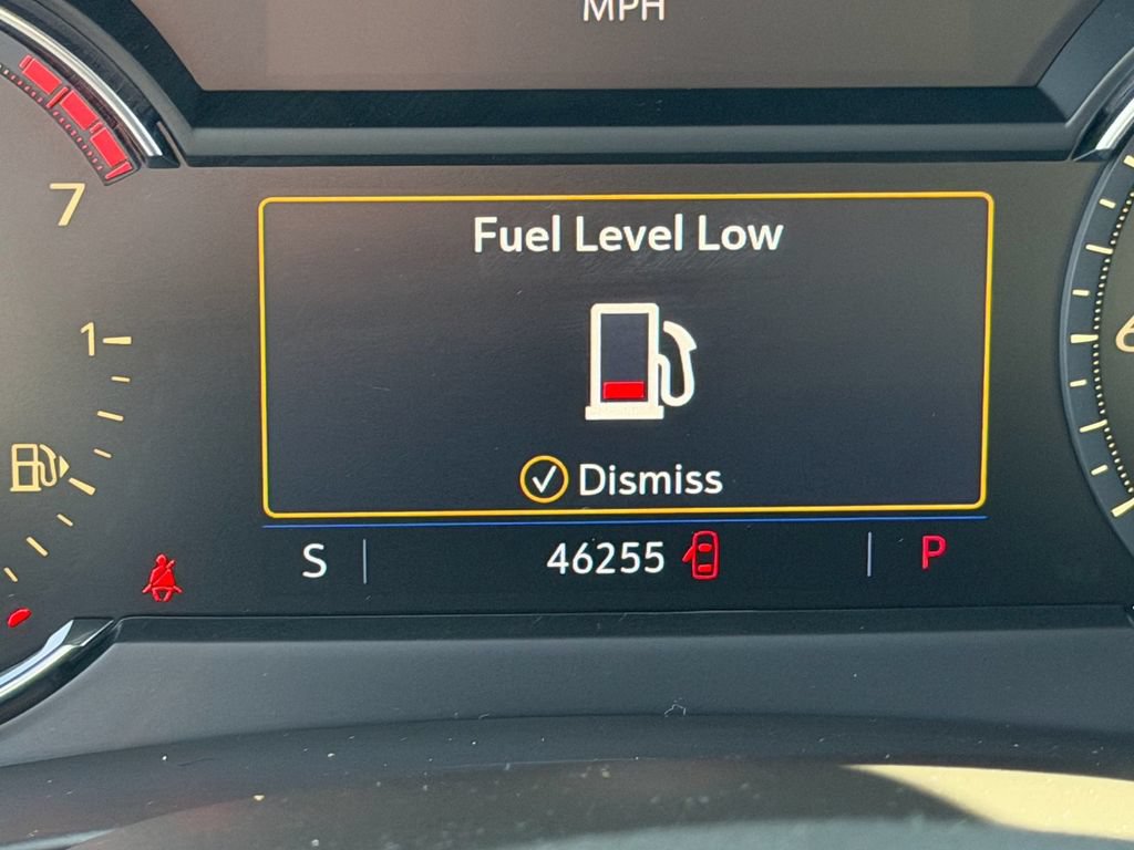 Used 2019 Cadillac XT4 Sport w/ Cold Weather Package FWD image 27