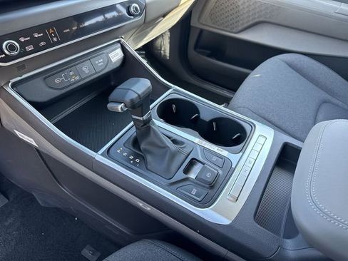 New 2026 Kia Carnival LX FWD image 17