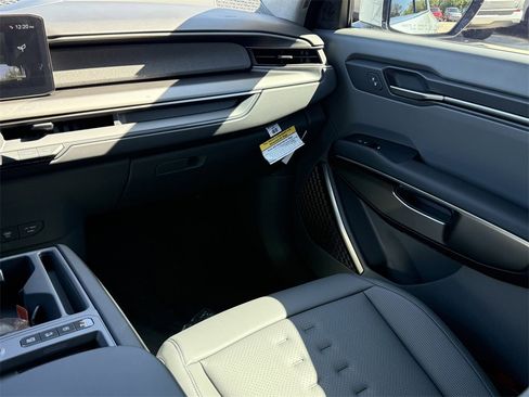 New 2026 Kia EV9 Wind image 16