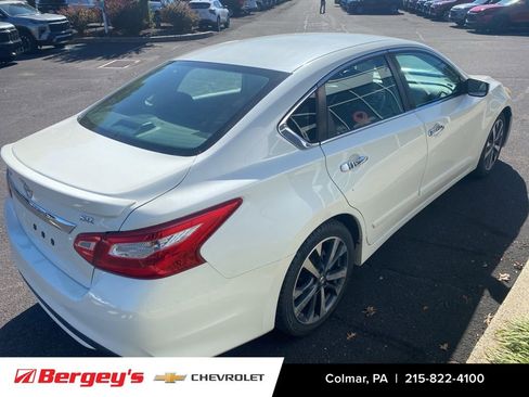Used 2017 Nissan Altima 2.5 SR image 4