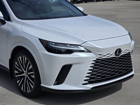 Used 2024 Lexus RX 350 Premium Plus w/ Convenience Package image 10