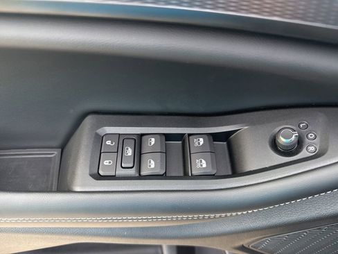 New 2025 Jeep Grand Cherokee Altitude AWD/4WD image 18