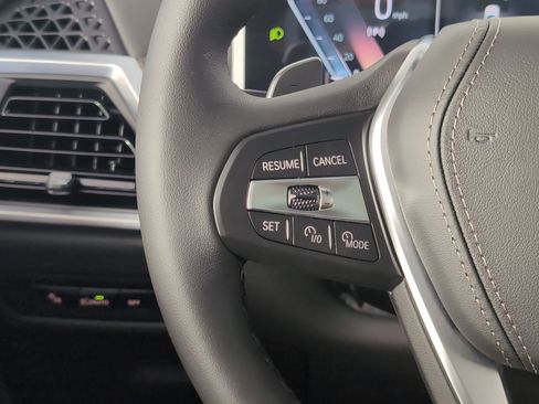 Used 2026 BMW X5 sDrive40i w/ Premium Package image 14