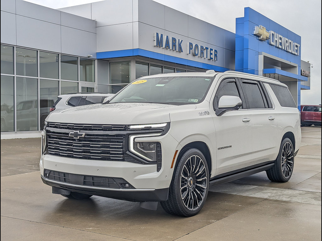 Used 2025 Chevrolet Suburban High Country AWD/4WD image 1