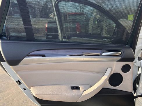 Used 2013 BMW X6 xDrive50i image 17