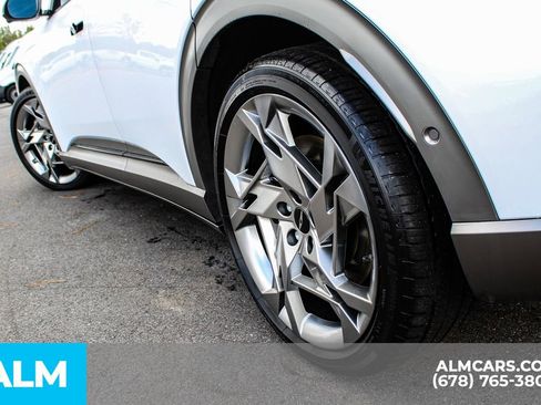 Used 2023 Genesis GV60 Performance image 15