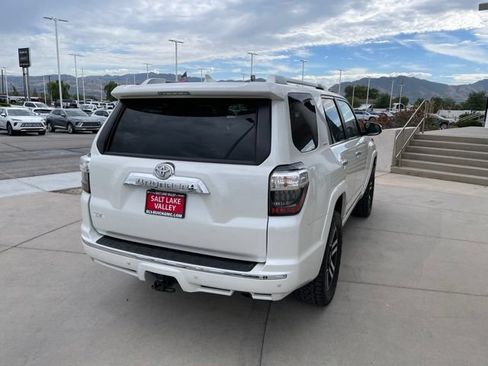 Used 2022 Toyota 4Runner Limited AWD/4WD image 5