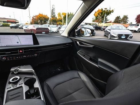 Used 2024 Kia EV6 Light image 16