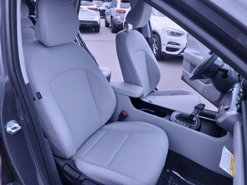 Used 2025 Hyundai Kona SEL AWD/4WD image 22