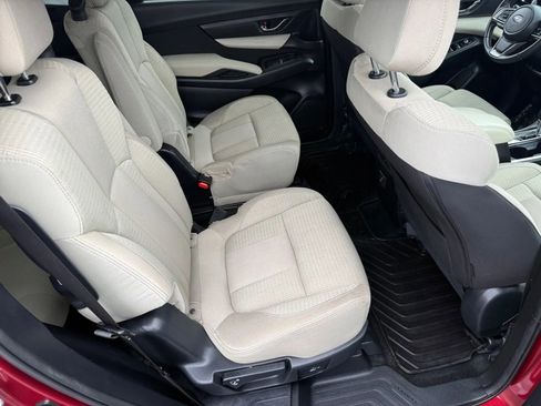 Used 2019 Subaru Ascent Premium w/ Popular Package #3 image 18