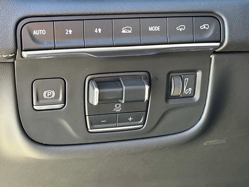 Certified 2024 Cadillac Escalade ESV Premium Luxury w/ Performance Package image 29