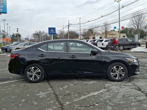 Used 2023 Nissan Sentra SV image 8
