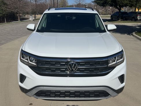 Certified 2023 Volkswagen Atlas SE image 3