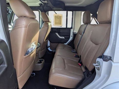 Used 2015 Jeep Wrangler Unlimited Sahara w/ Max Tow Package image 12