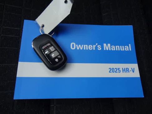 Used 2025 Honda HR-V Sport image 33