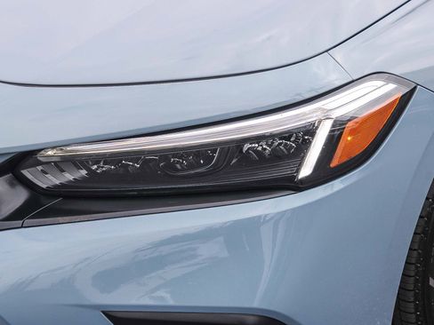 Used 2024 Honda Civic Touring image 5