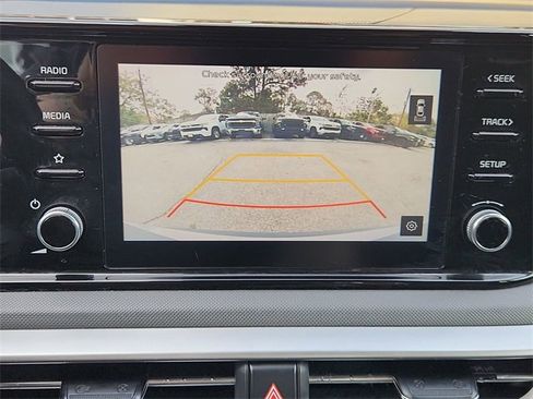 Used 2022 Kia K5 LXS image 14