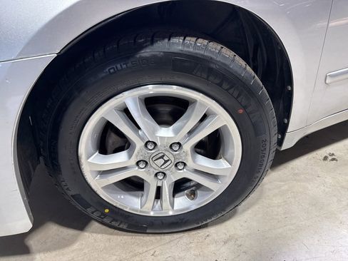 Used 2006 Honda Accord SE image 2