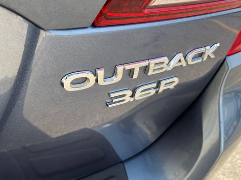 Used 2015 Subaru Outback 3.6R Limited image 26