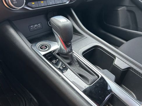 Used 2022 Nissan Sentra SV FWD image 27