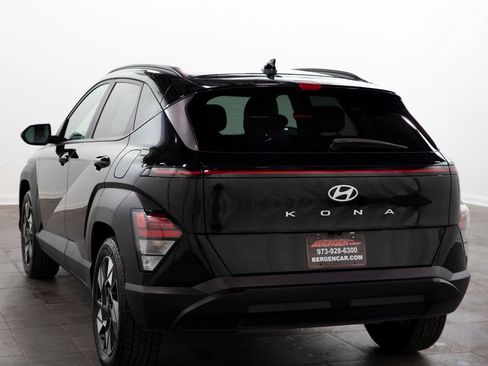 Used 2024 Hyundai Kona SEL FWD image 9